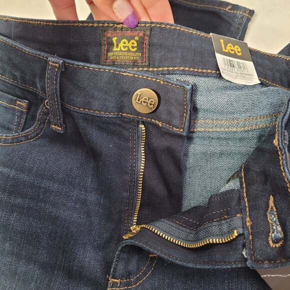 Lee Legendary Women's Regular Straight Leg Mid-Rise Jean Nightshade 10 Medium - Picture 6 of 9